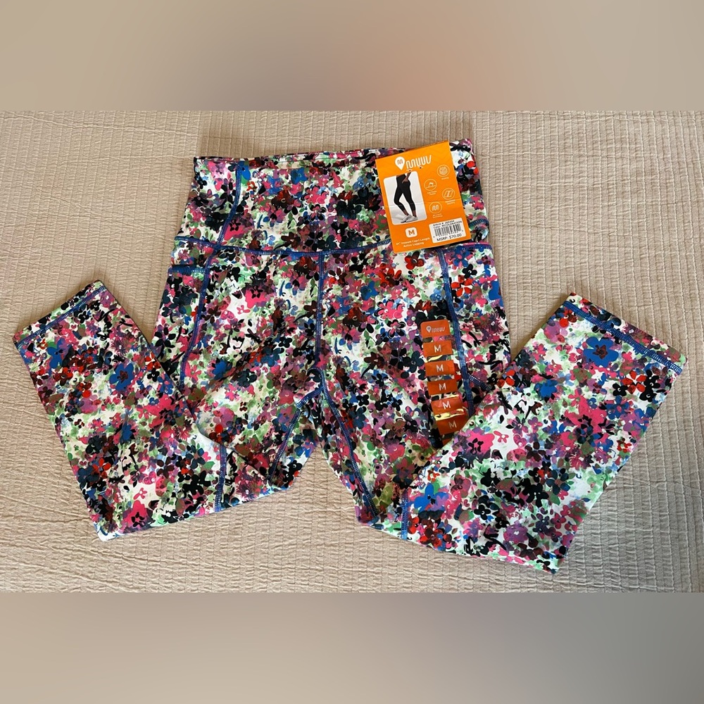 21” Inseam Women’s Capri Length Active Legging, Multicolor, Medium By MUUV - NWT